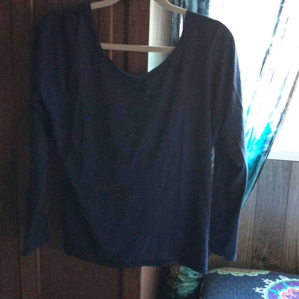 Fabletics top